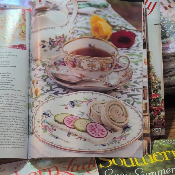 Southern Lady Magazine Collection - Picture 2 of 3